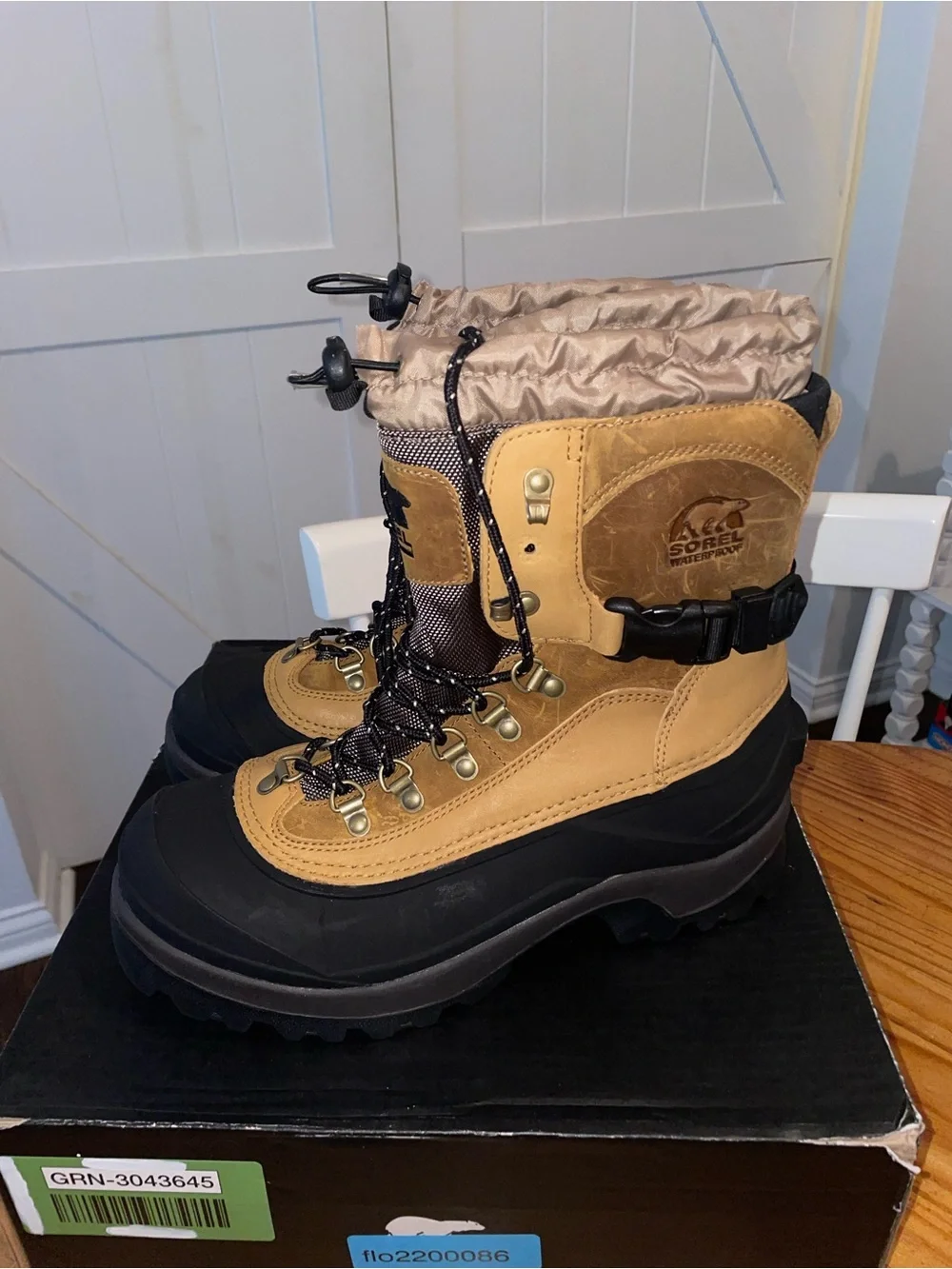 Sorel Conquest Waterproof Boots In British Tan Leather Men’s Sz 10.5 NWB